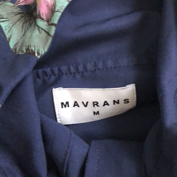 SOLD! Mavrans Pantera Windbreaker Full Zip with zebra floral print 🦓🌸 - Picture 4 of 7